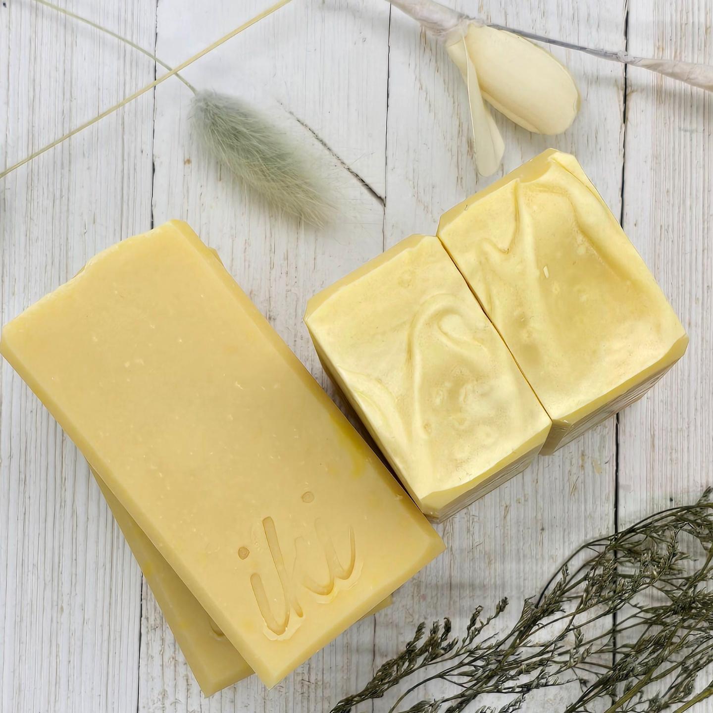 Jabón Gentil B (Gentle Soap B)